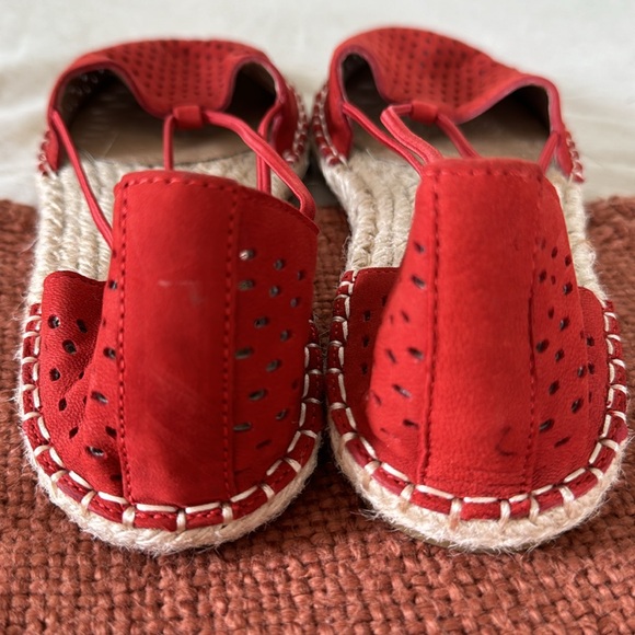 Eileen Fisher "Lee" Sandal, Chili - Size 5.5 - Picture 7 of 7